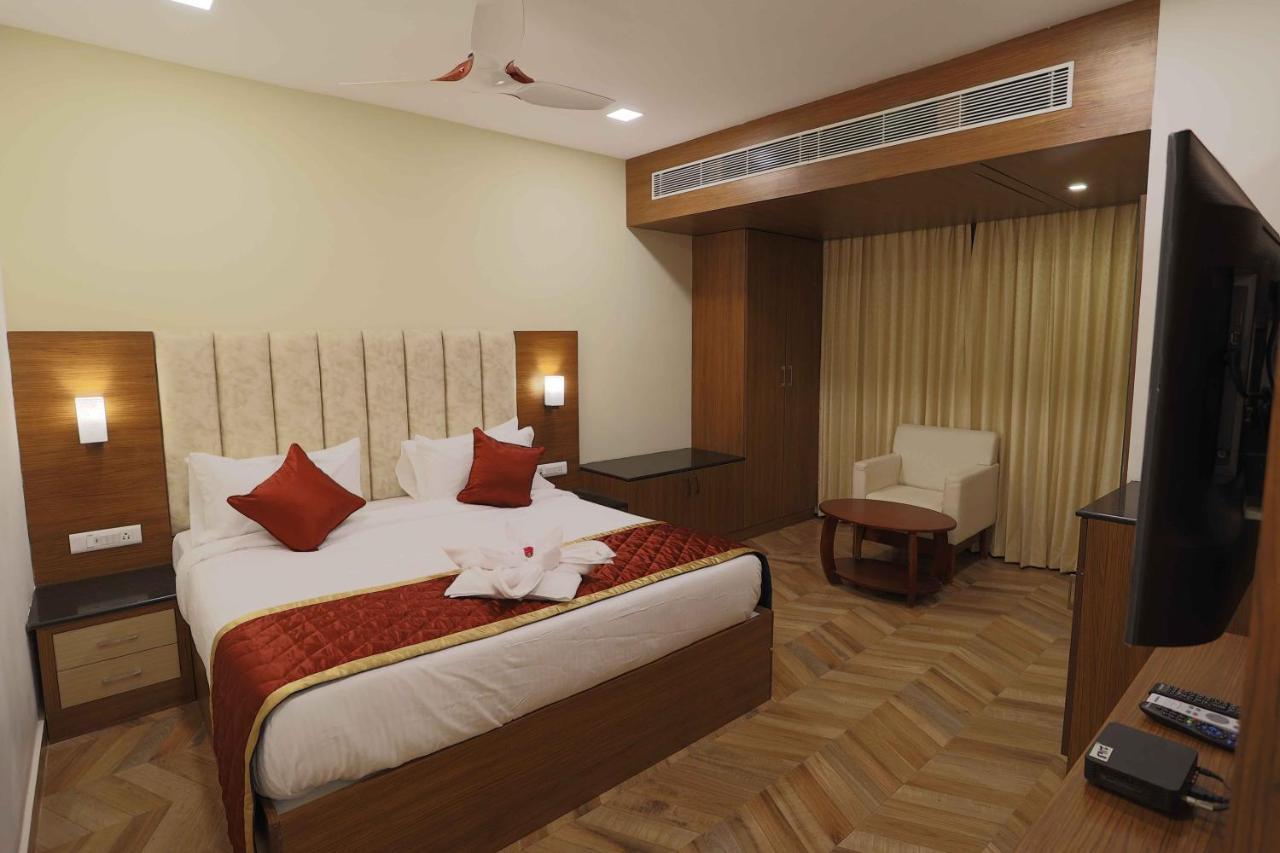 Hotel Bluemoon Тирунелвели Экстерьер фото